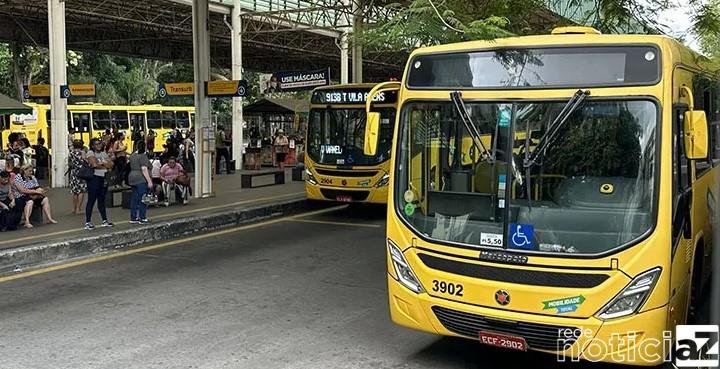 Passageiros são detidos após agredirem motorista dentro de ônibus em Jundiaí