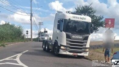 Carreta com carga de arroz é roubada em Cajamar