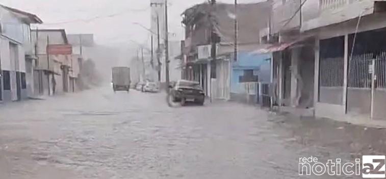 Cajamar vive mais um dia de fortes chuvas