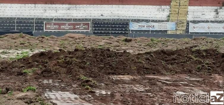 Gramado do estádio do Paulista de Jundiaí é trocado
