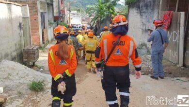 Número de mortos nas chuvas do Litoral Norte chega a 65 e buscas por desaparecidos são encerradas