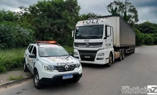 Criminosos roubam caminhão e deixam motorista amarrado em Jundiaí