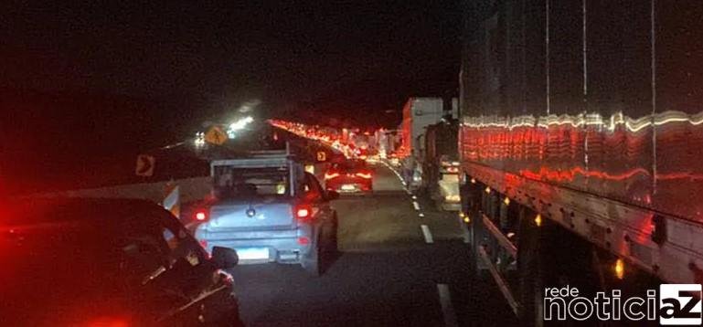 Jovem morre atropelado na Bandeirantes ao sair de veículo em pane