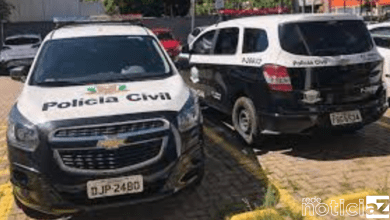 Polícia recupera caminhão roubado abandonado dentro de empresa