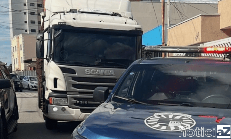 Trio é preso suspeito de envolvimento em roubo de carga