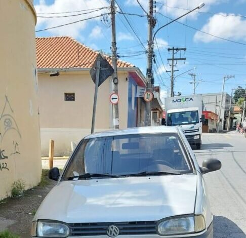Carro furtado em Francisco Morato é encontrado em Várzea Paulista