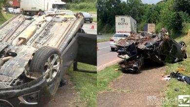 Carro bate de frente em caminhão e motorista morre