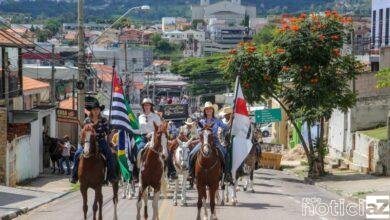 Vem aí o Desfile de Cavaleiros com Festival Sertanejo de Vinhedo