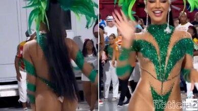 Musa da Grande Rio fica com tapa-sexo "pendurado" durante ensaio