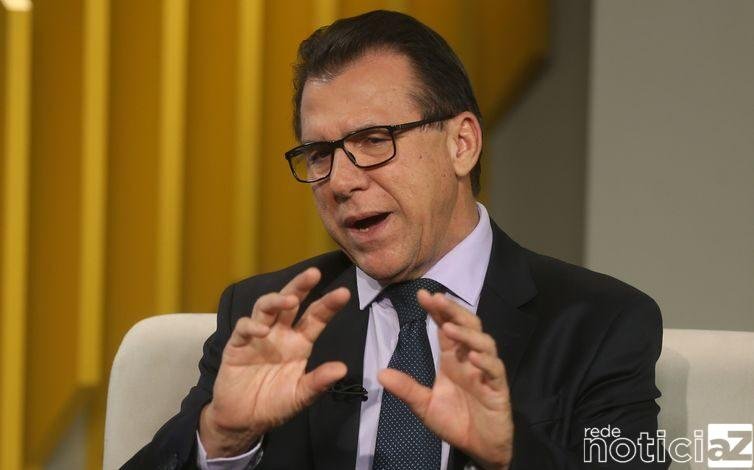 Novo salário mínimo deve ser reajustado a partir de maio, diz ministro