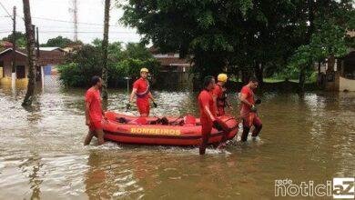 Sobe para 40 o número de mortos no Litoral de SP no maior volume de chuva da história do Brasil