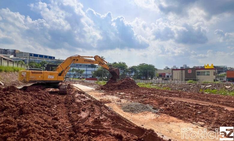 Trabalho para contenção de enchentes é realizado em Cajamar