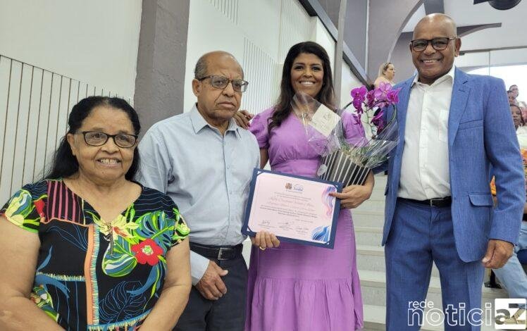 Enfermeira do Hospital São Vicente é homenageada na Câmara de Jundiaí