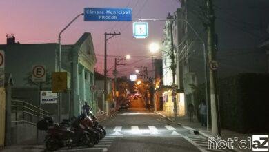 Luminárias são colocadas em faixas de pedestres de Jundiaí