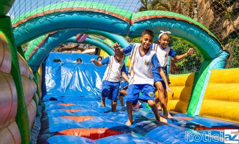 Criançada curte as atrações do aniversário de Itupeva