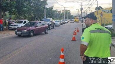 Motociclista fica ferido em estrada de Jundiaí
