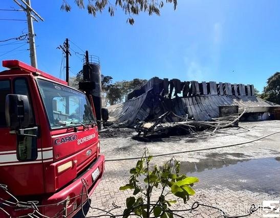 Depósito de Itupeva destruído por incêndio tem prejuízo de R$ 4 milhões