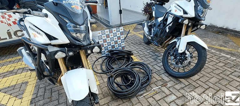 Polícia prende quatro homens por furto de fios de telefonia em Jundiaí