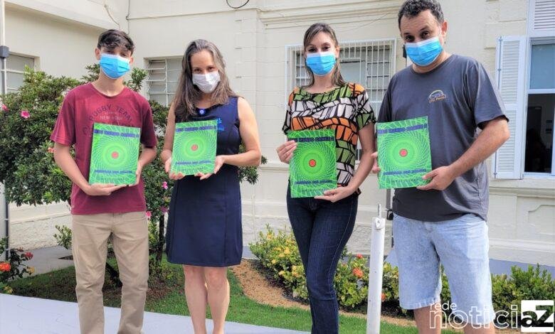 Hospital São Vicente em Jundiaí recebe doação de livros escritos por jovem