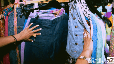Brechós e bazares: uma comparação entre as opções de compra de roupas usadas