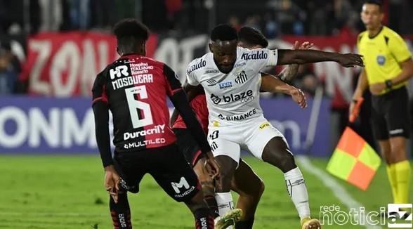 Santos perde para o Newell's Old Boys e se complica na Sul-Americana