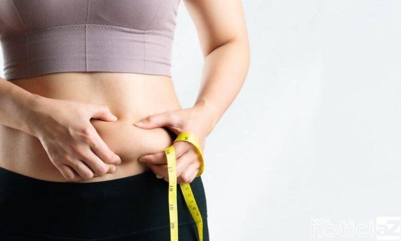 Sabia que cirurgia plástica não é tratamento para emagrecer? Entenda