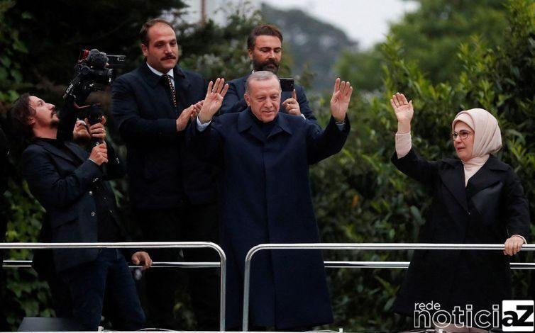 Turquia reelege presidente Erdogan, que fica por mais cinco anos