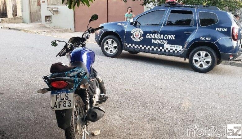 Três jovens são presos por suspeita de tráfico de drogas em Vinhedo