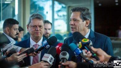 Tarcísio se encontra com Haddad e causa fúria de Bolsonaro