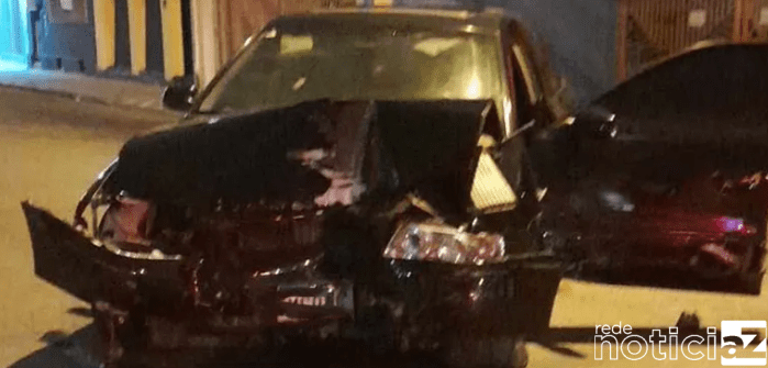 Vítimas recebem socorro, após grave acidente em Jundiaí