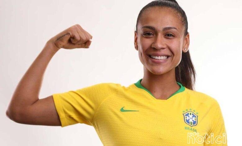 Zagueira da seleção feminina, Kathellen Sousa tem ligação com cidade de São Vicente