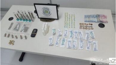 Guarda Municipal apreende drogas e veículo com suspeita de placa adulterada