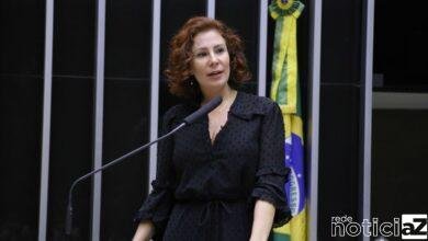 Ministro do TSE envia para São Paulo ação contra Carla Zambelli
