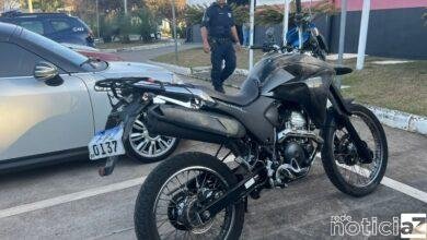 Dois homens são presos por roubo