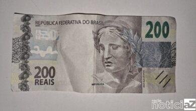 Casal é preso por suspeita de usar notas falsas em comércio