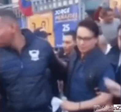 Vídeo mostra o momento do atentado contra candidato à Presidência do Equador