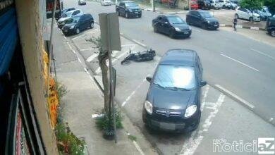 VÍDEO - Jovem morre após ser arremessado de moto