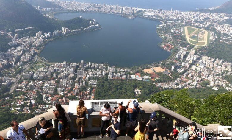 Turistas dão nota 9,3 de satisfação em visitas ao Rio, diz pesquisa