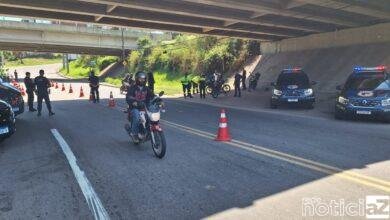 Agentes de Trânsito e GM realizam operação contra irregularidades em veículos