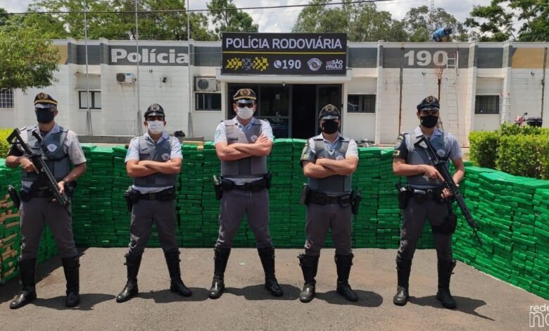 Polícia Rodoviária apreende duas toneladas de maconha