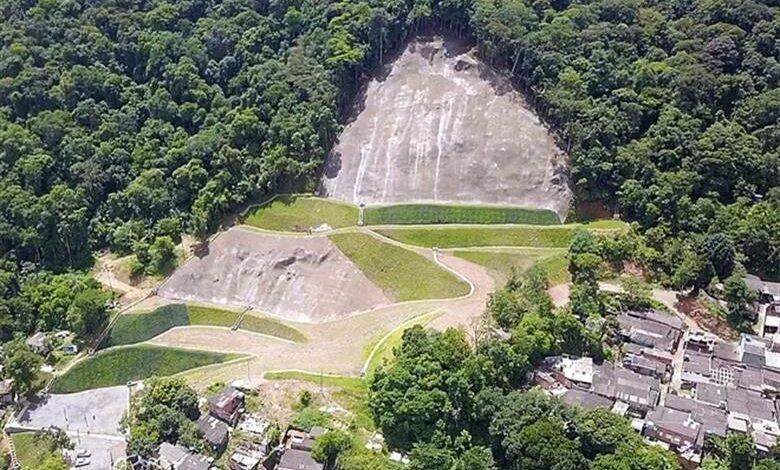 Morro de Guarujá recebe obras contra deslizamentos