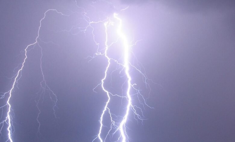 Raio em pista interdita Aeroporto de Viracopos por uma hora