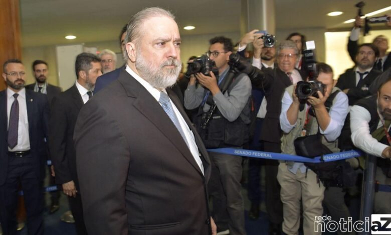 PGR pede abertura de inquérito sobre conduta de ministro da Saúde