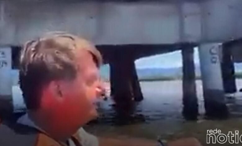 Bolsonaro sai do Guarujá e vai até Praia Grande de jet sky