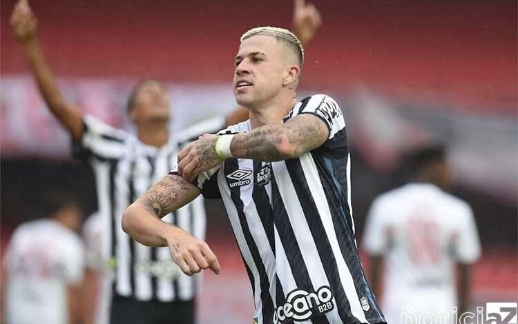 Mesmo com reservas, Santos vence o São Paulo no Brasileirão