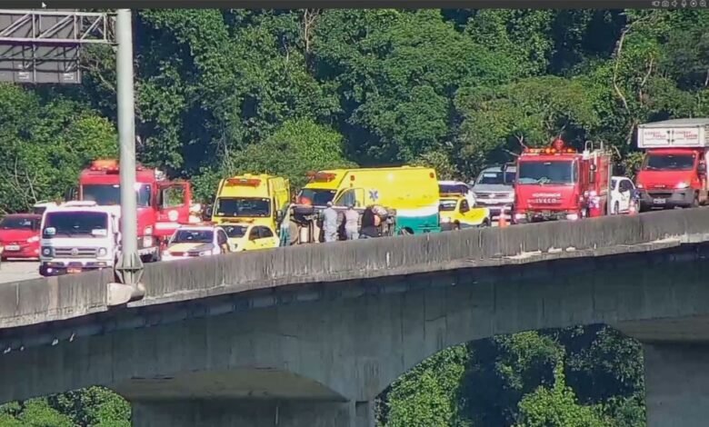 Acidente deixa feridos na descida da Imigrantes