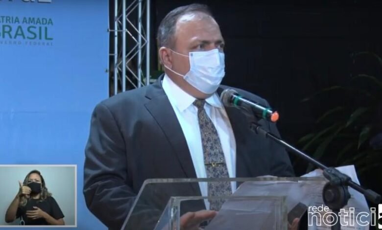 Pazuello garante que Brasil busca mais vacinas contra a COVID-19