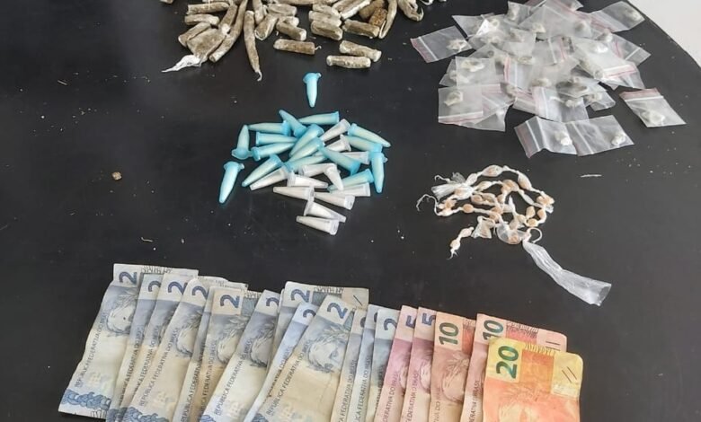Homem é flagrado comercializando drogas em São Vicente
