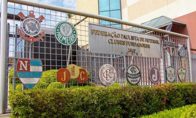 Campeonato Paulista é suspenso por duas semanas