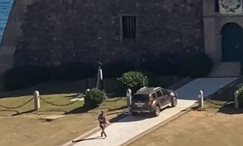 Policial em surto é atingido e morre no hospital